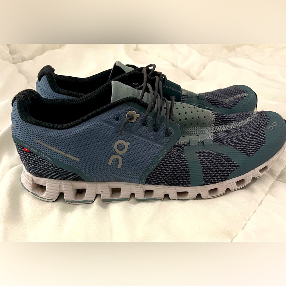 ON Cloud 5 sneakers